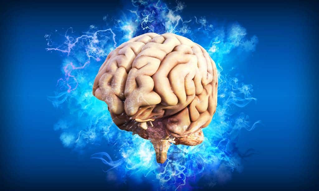 Cerveau avec de l'électricité représentant une crise d'épilesie
